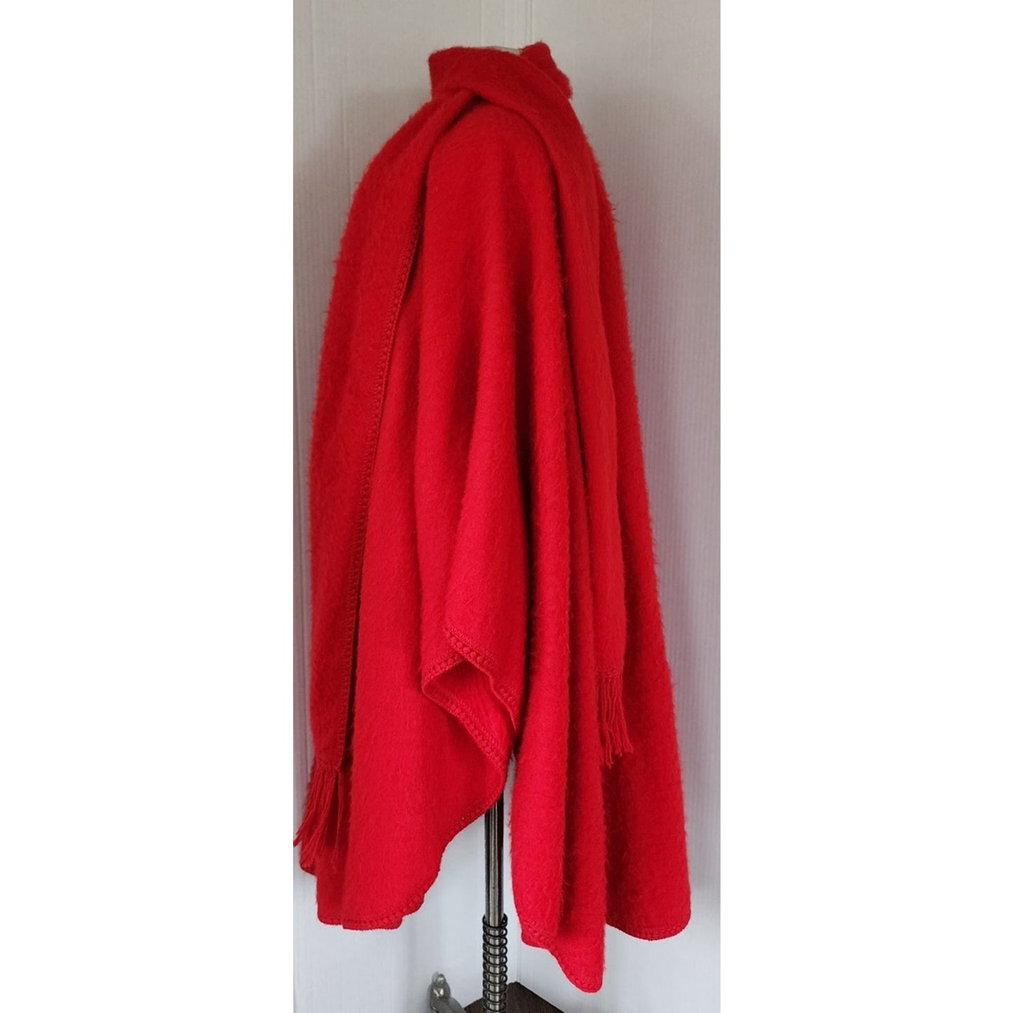 Vintage Red Cape Alpaca Wool Blend w/Attached Scarf Peru Capchatex