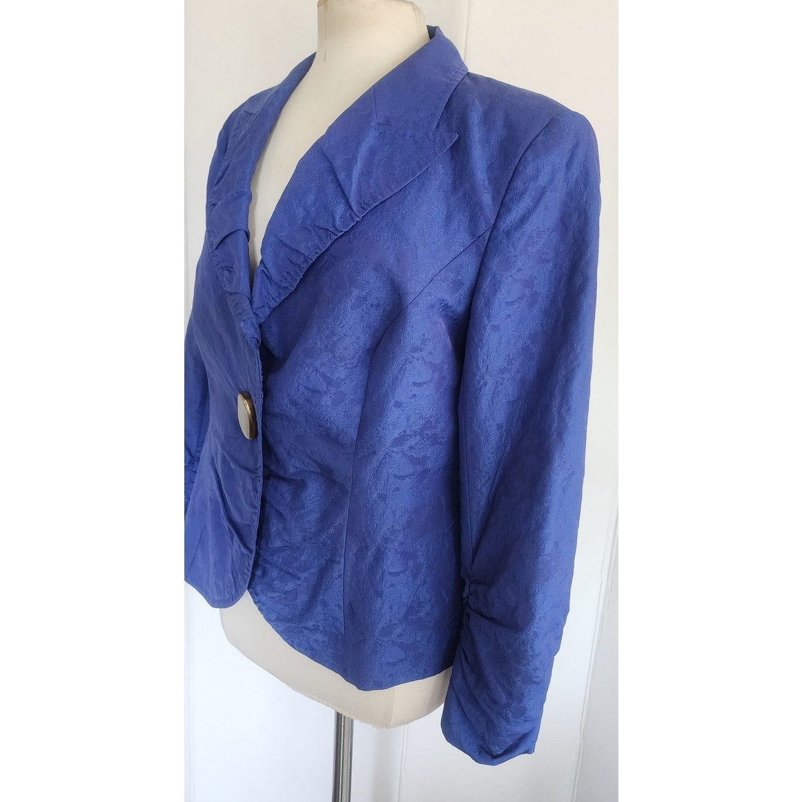 Vintage Escada Blue Blazer Printed Silk w/Agate Stone Button / L