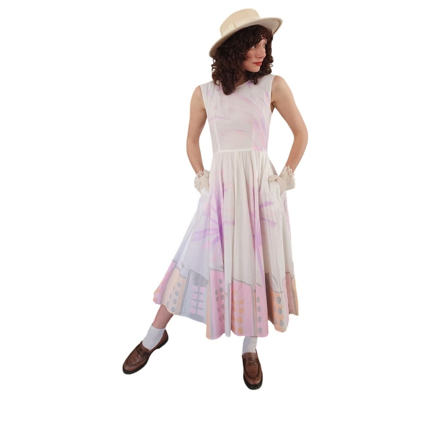 Vintage 90s Cotton Print Sun Dress Sleeveless White Pink Cityscape Print Circle Skirt / S