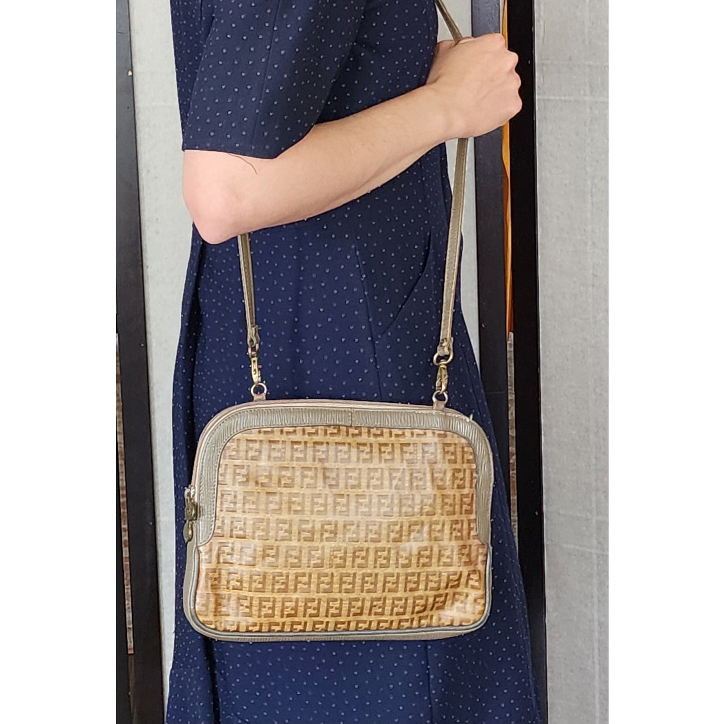Vintage 80s Fendi Shoulder Bag Zucca Logo Detachable Strap