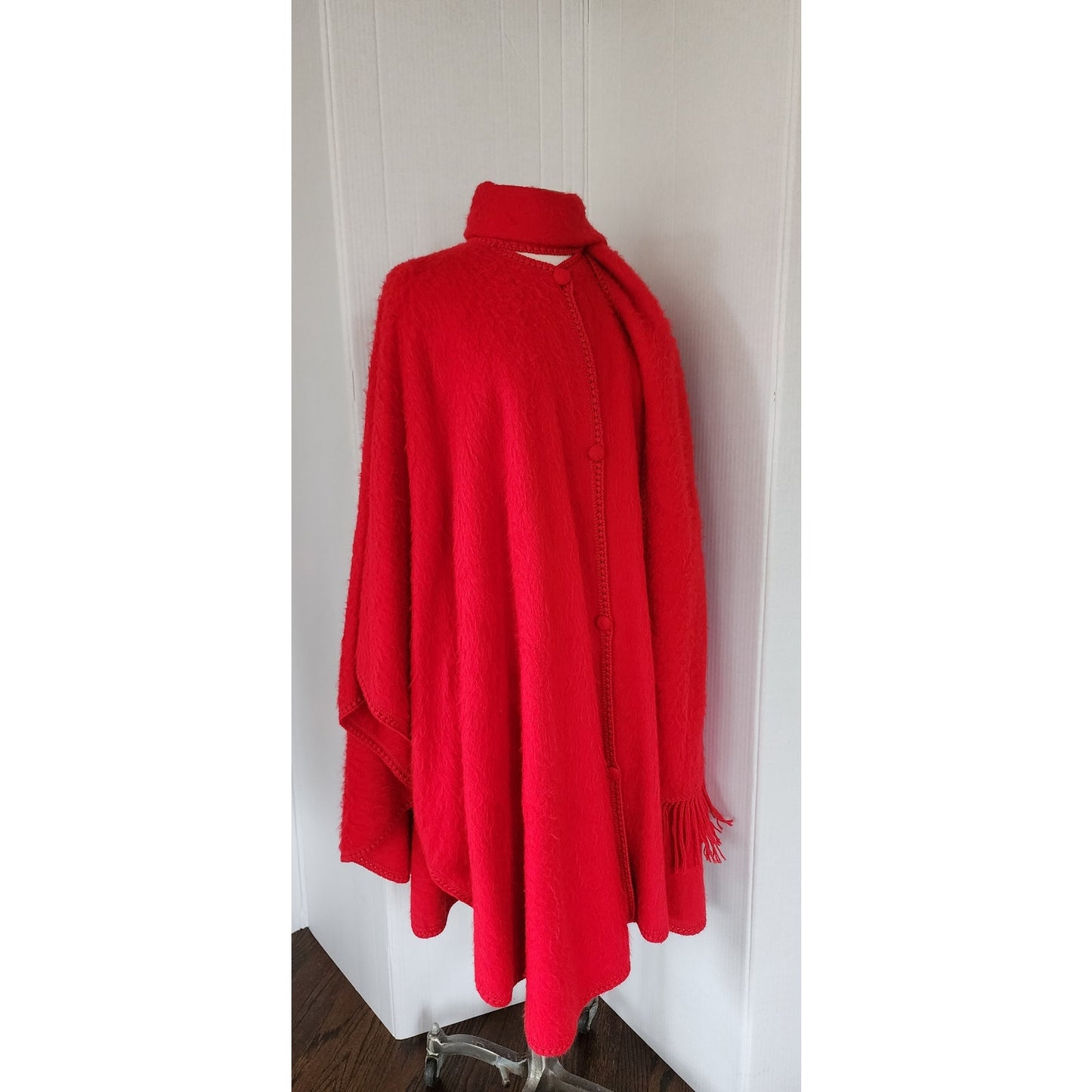 Vintage Red Cape Alpaca Wool Blend w/Attached Scarf Peru Capchatex