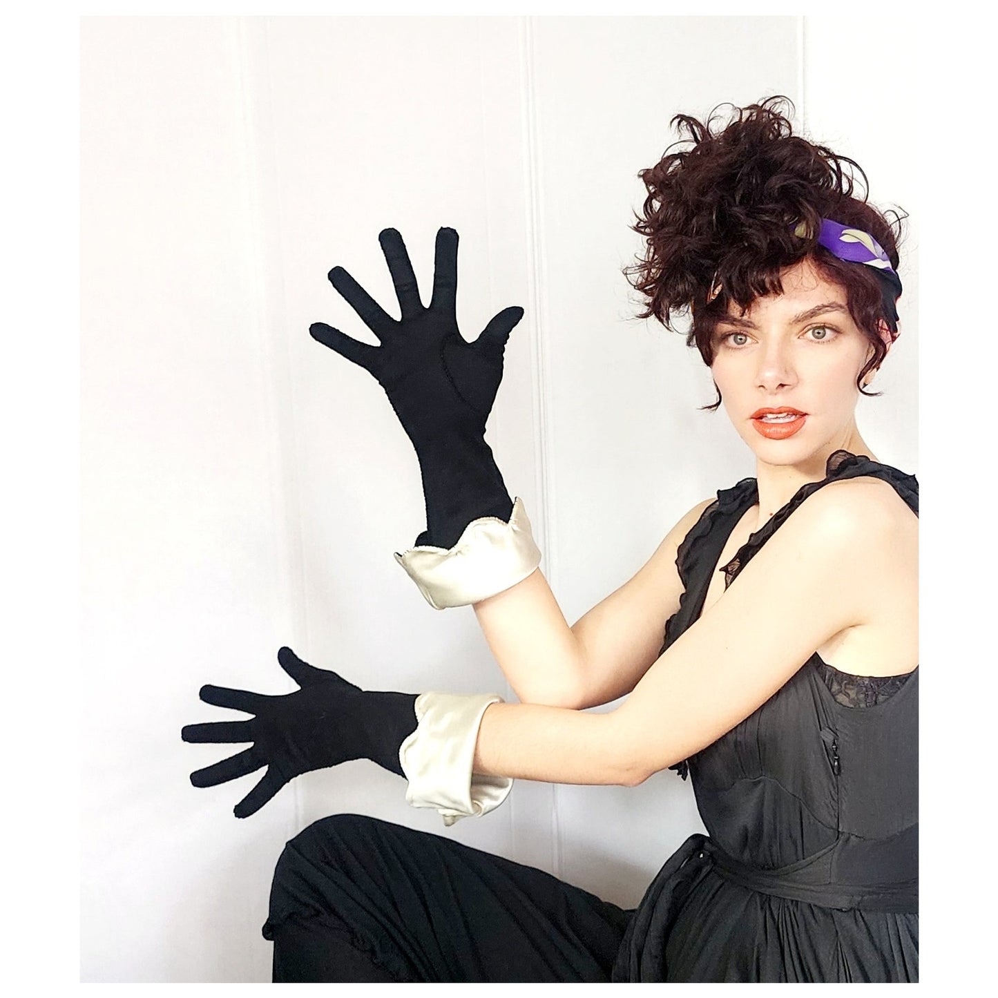 Vintage 40s Evening Gloves Black w/Cream Satin Scallop Edged Cuffs