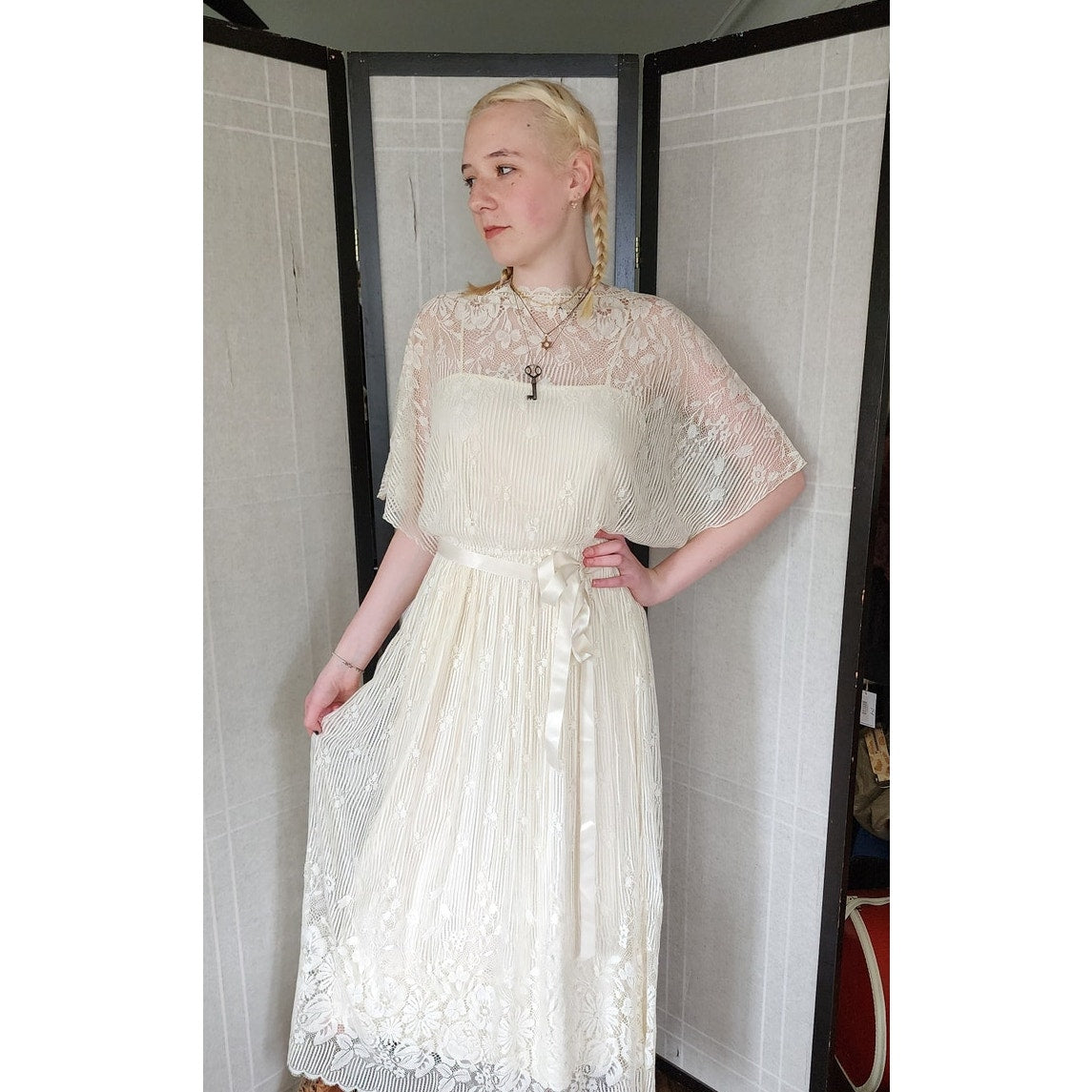 Vintage 70s Cream Lace Dress Elastic Waist Boho Bride