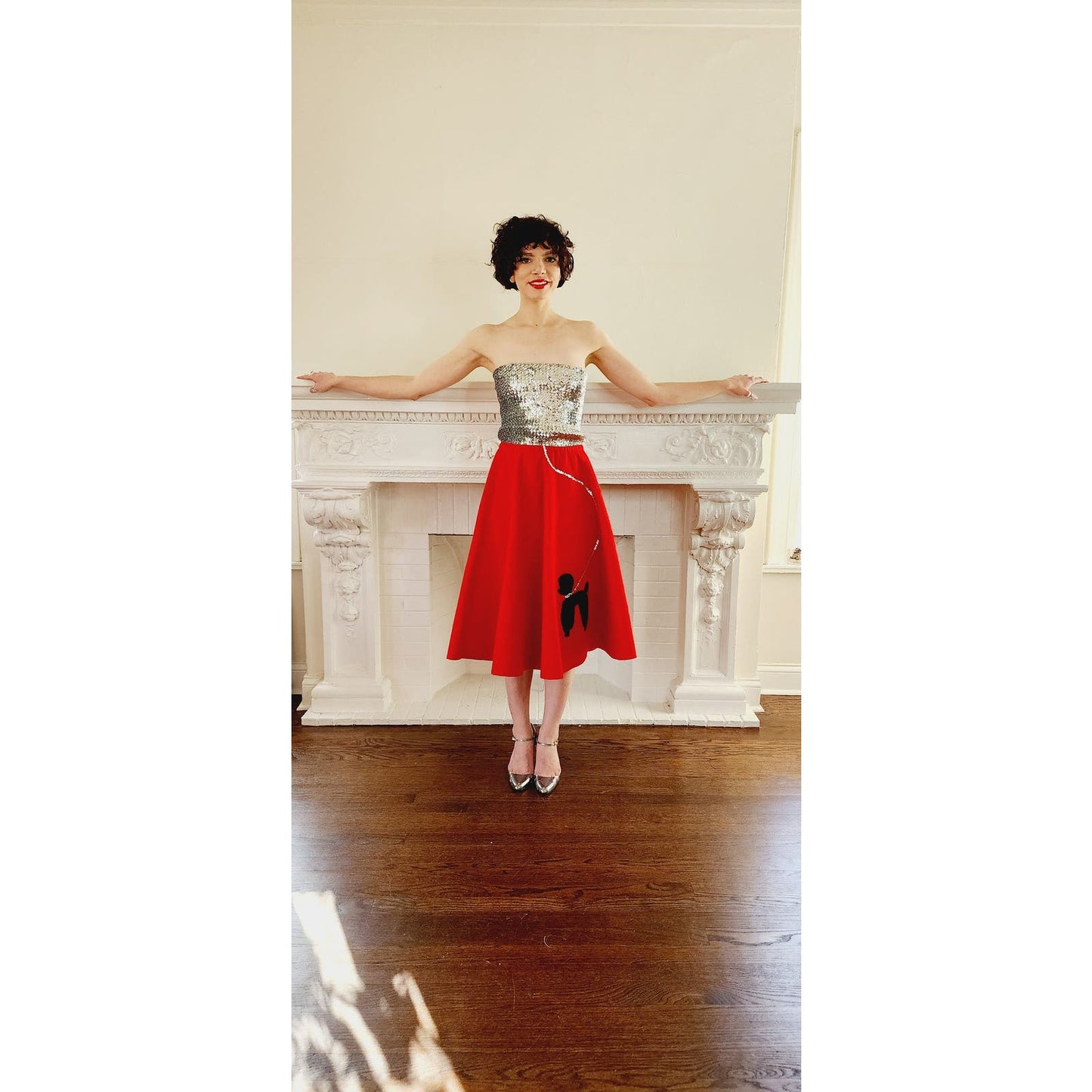 True Vintage 50s Poodle Skirt in Red Felt w-Elastic Waist M
