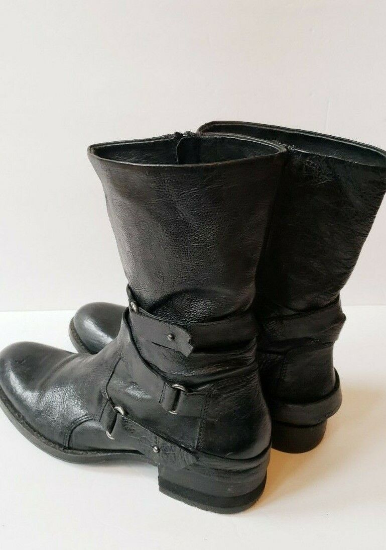 Vera Wang Lavender Black Leather Kippy Boots Buckle Straps Zipper 8 Mid Calf