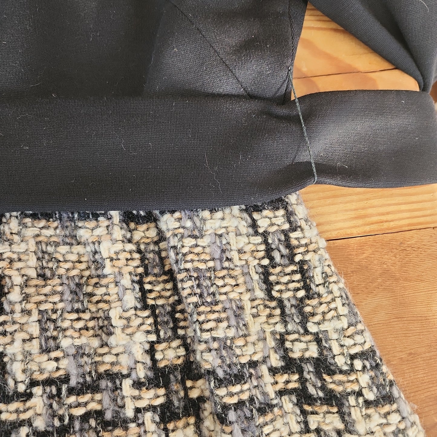 1960s Mod Dress in Black & Gray Plaid with Long Sleeves Large