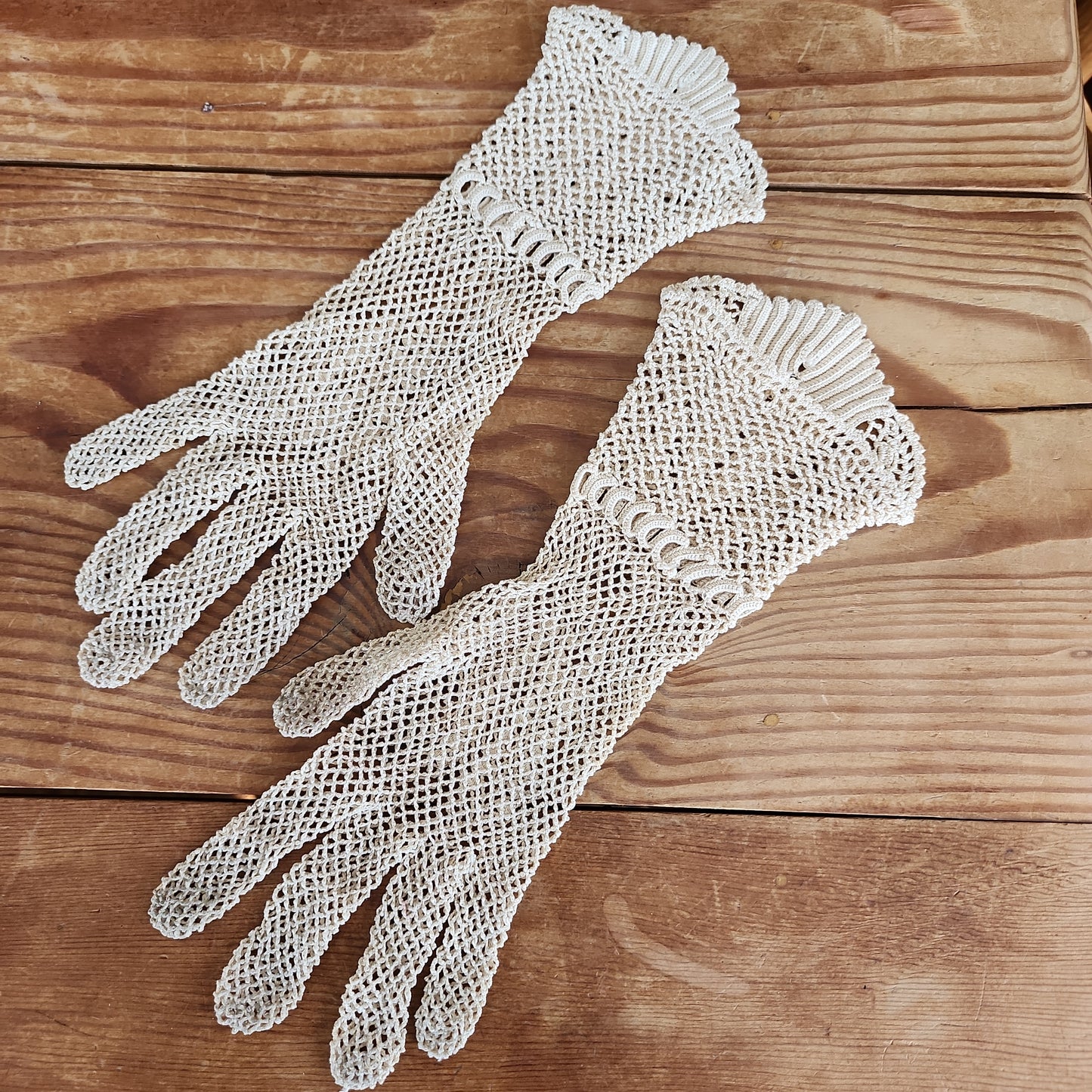 Edwardian Gloves in Cream Crochet, Handknit in Cotton