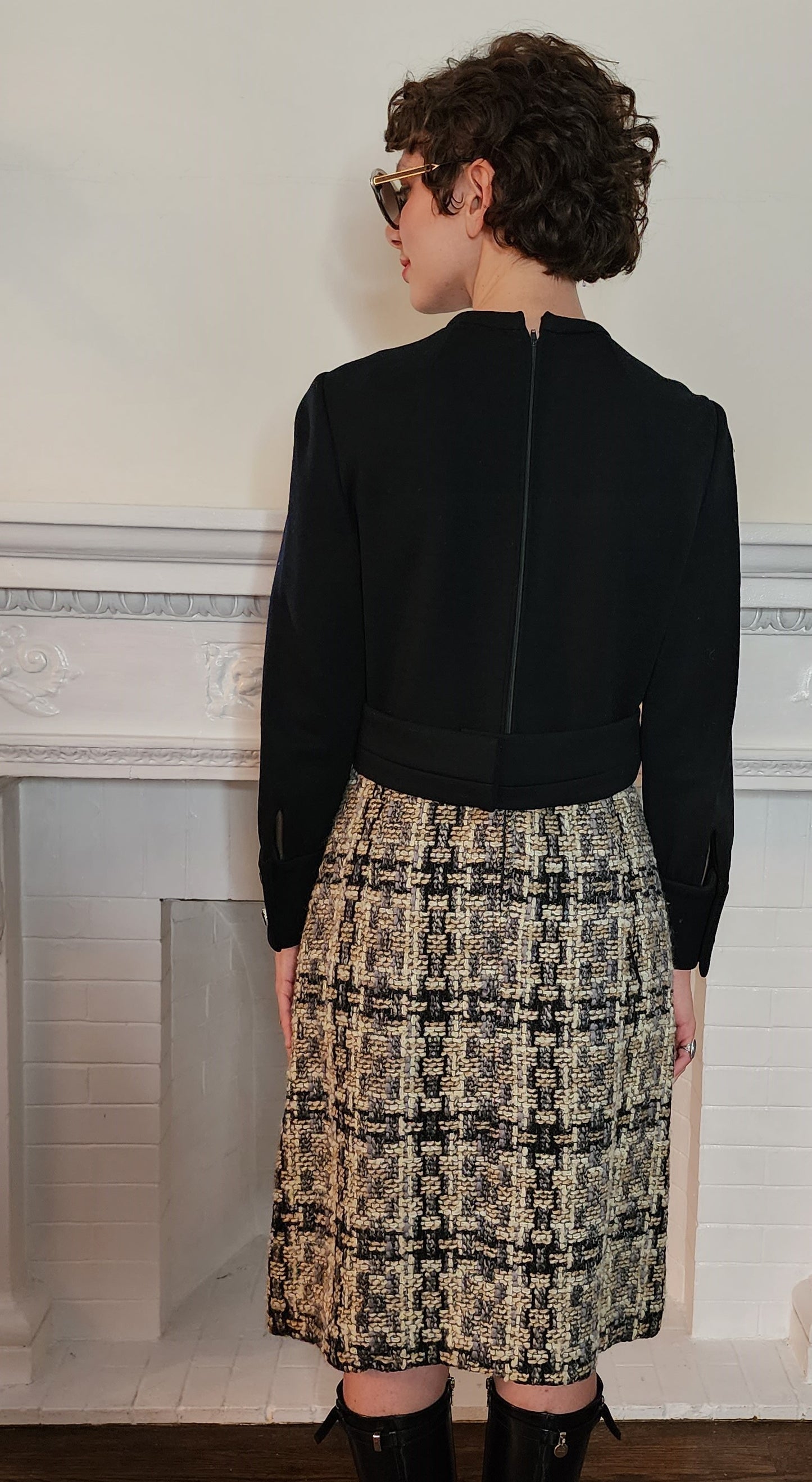 1960s Mod Dress in Black & Gray Plaid with Long Sleeves Large