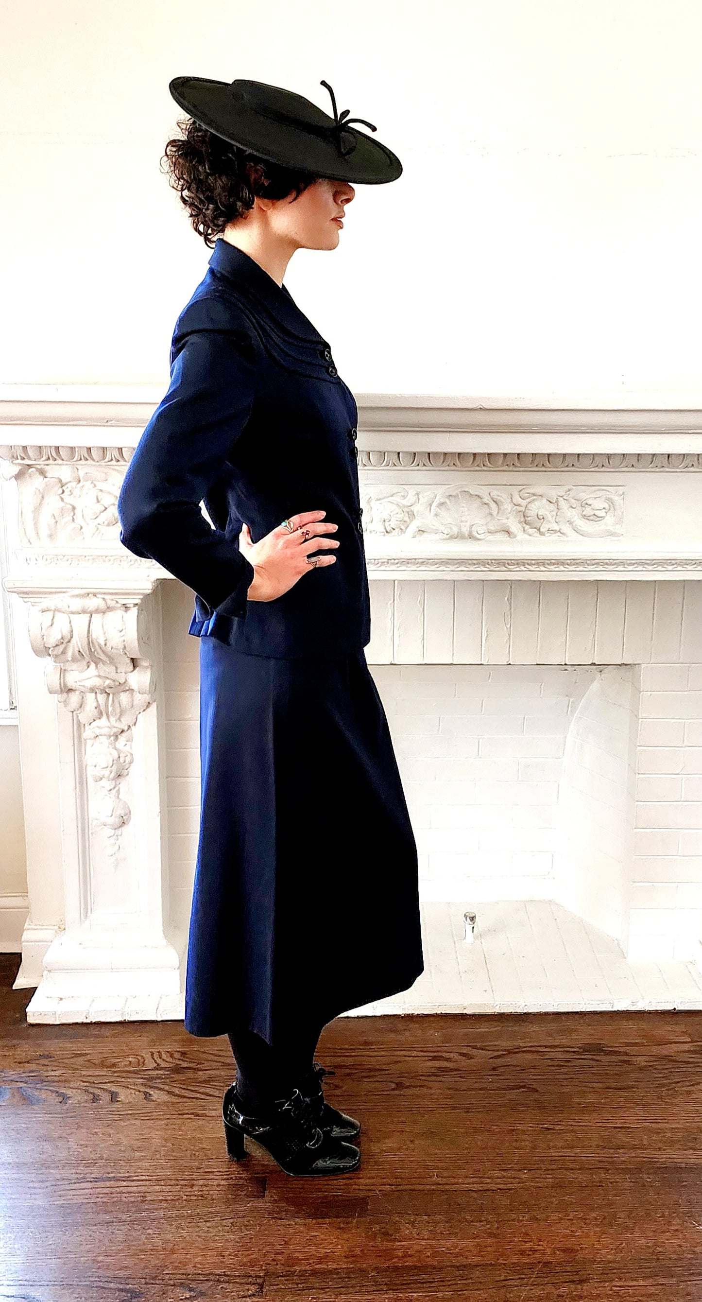 1950s Navy Blue Wool Skirt Suit Fitted Blazer w/ Accent Seaming Small by Leeds