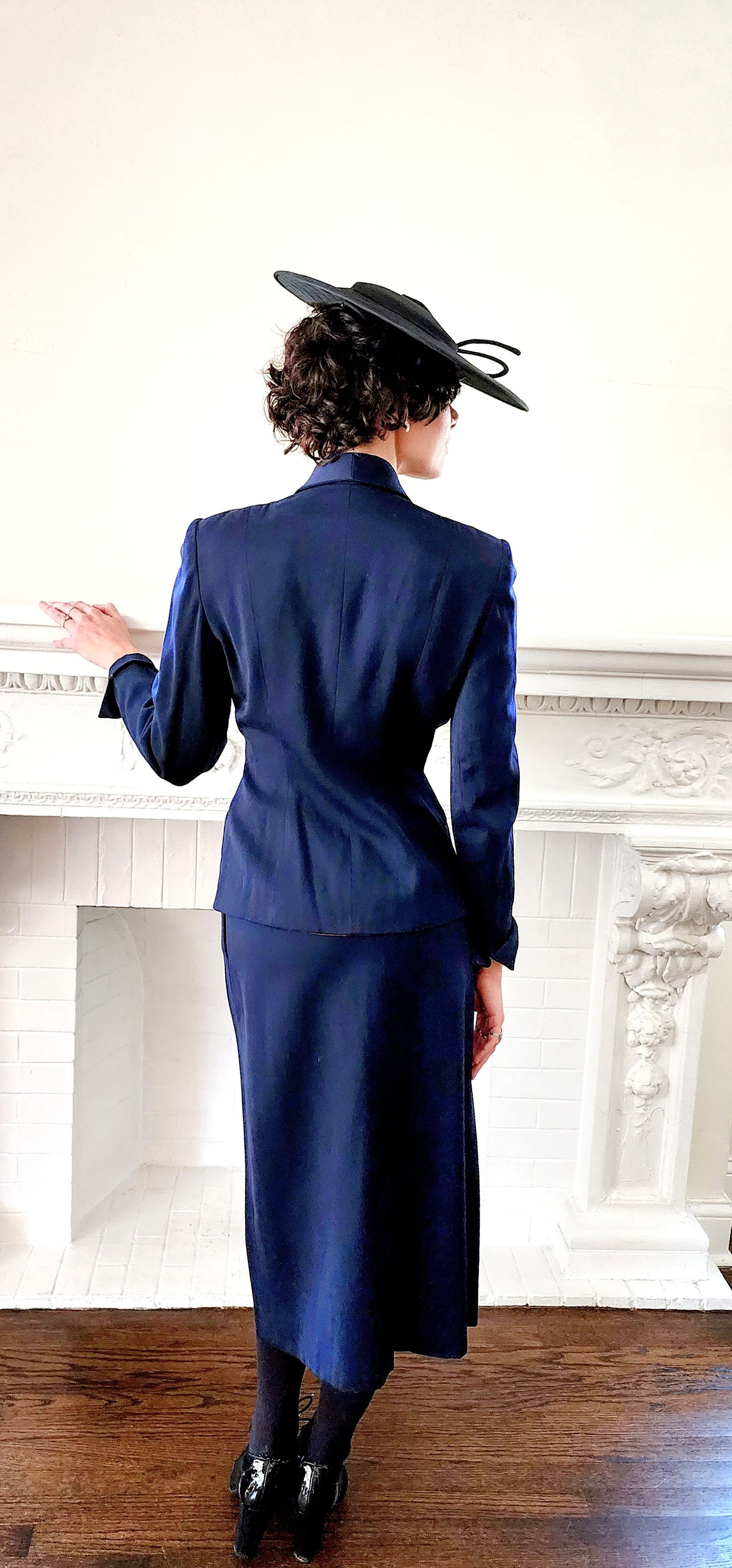 1950s Navy Blue Wool Skirt Suit Fitted Blazer w/ Accent Seaming Small by Leeds