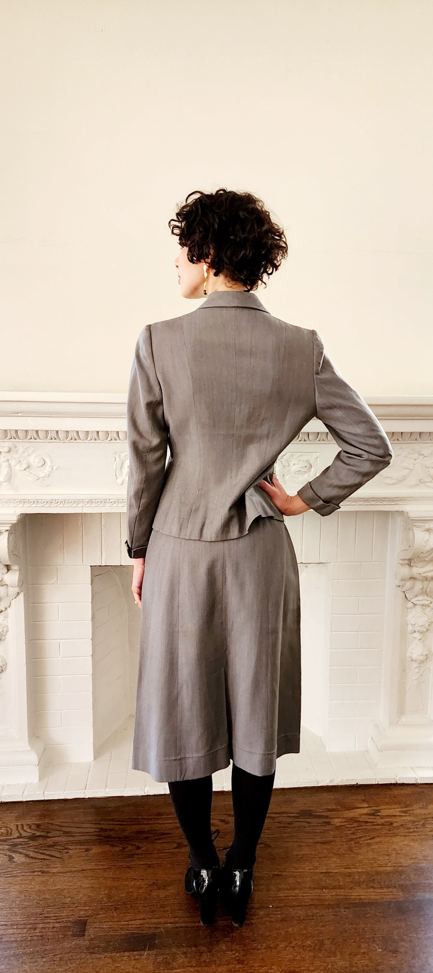 1940s Gray Wool Skirt Suit Blazer & Skirt Ensemble