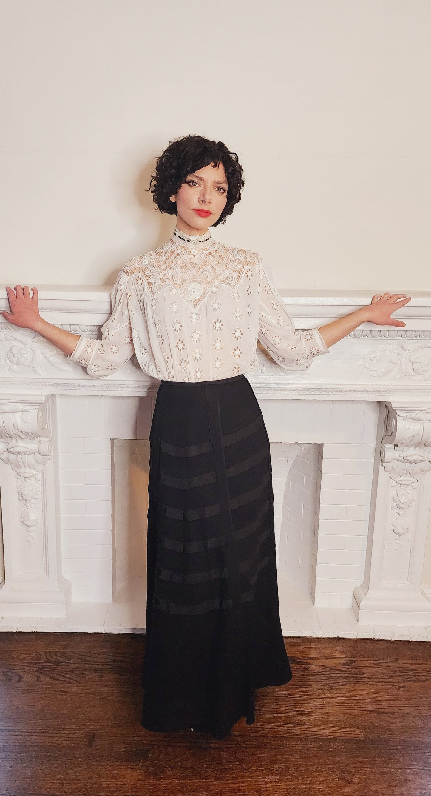 Antique Edwardian Long Black Wool Skirt with Embroidered Trim Medium