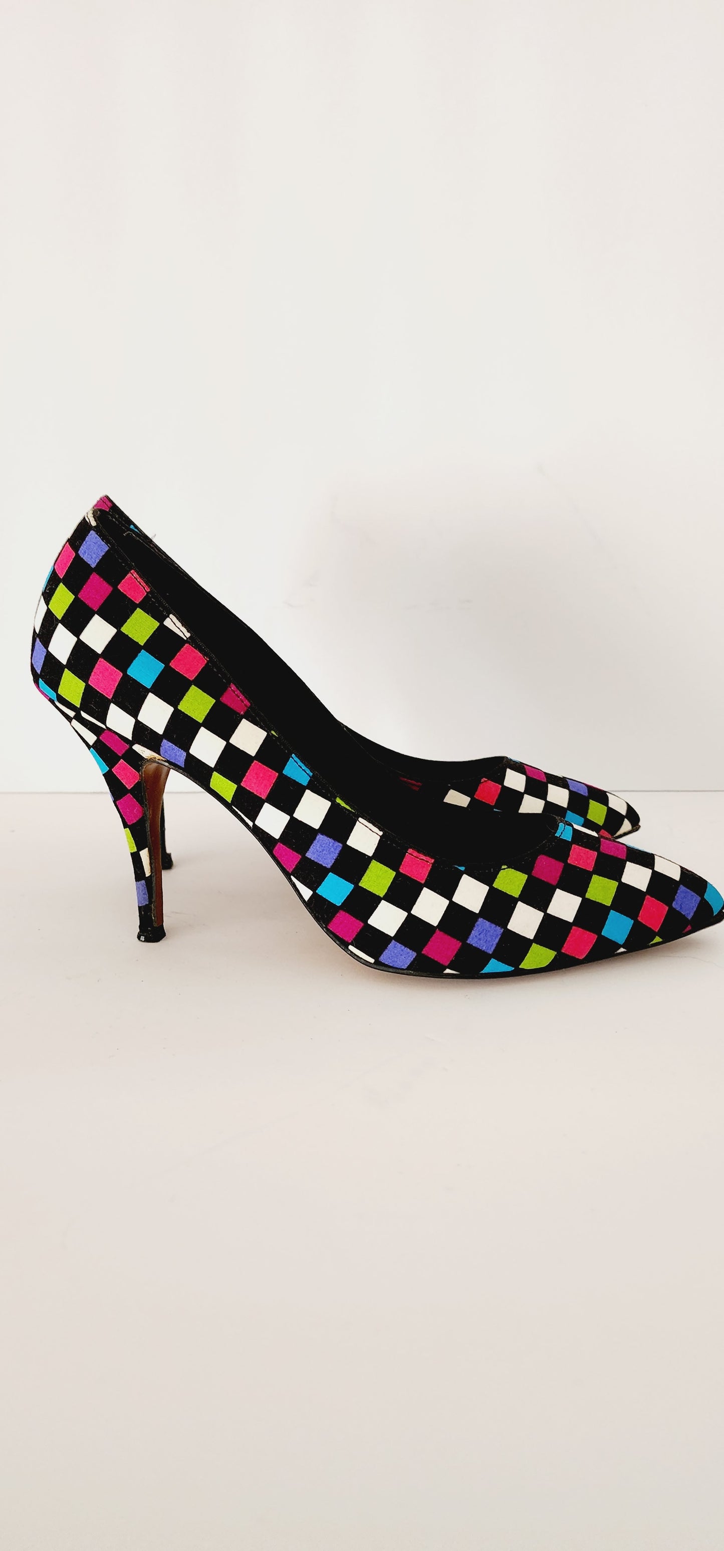 1980s High Heel Shoes Colorful Checked Print Pumps Fredericks of Hollywood size 8.5