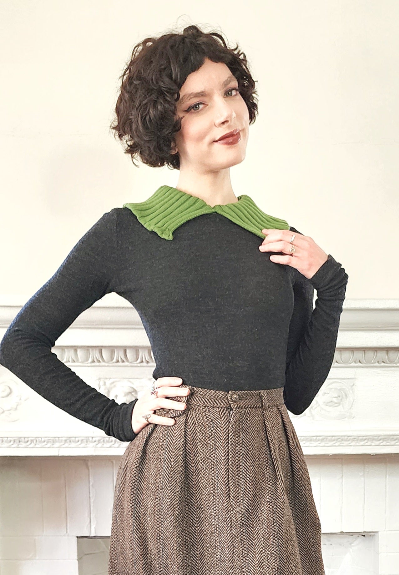 Vintage Dolce Gabbana Sweater in Black with Green Collar Y2k Era Medium