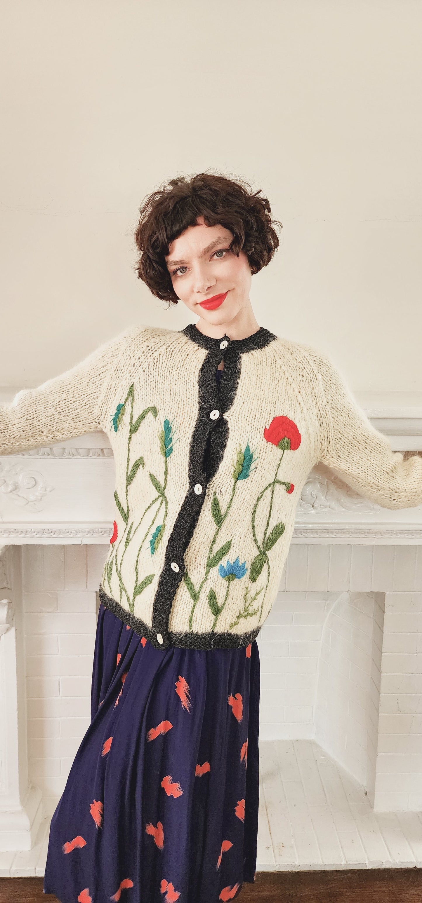 1960s Handknit Cardigan Cream Wool Blend Colorful Garden Flowers James Kenrob M