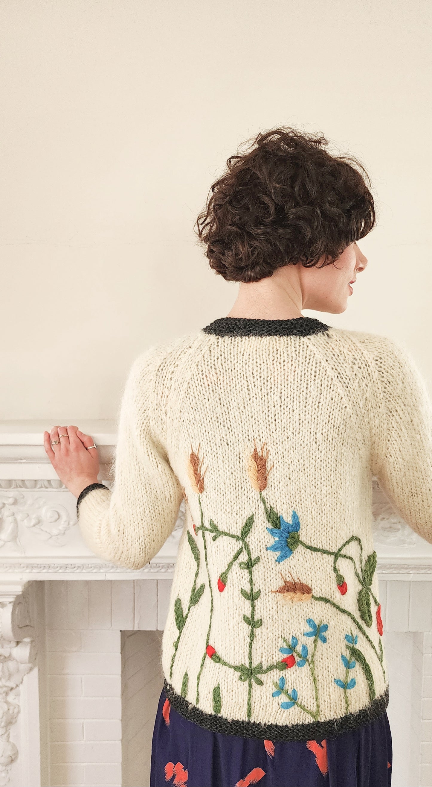 1960s Handknit Cardigan Cream Wool Blend Colorful Garden Flowers James Kenrob M