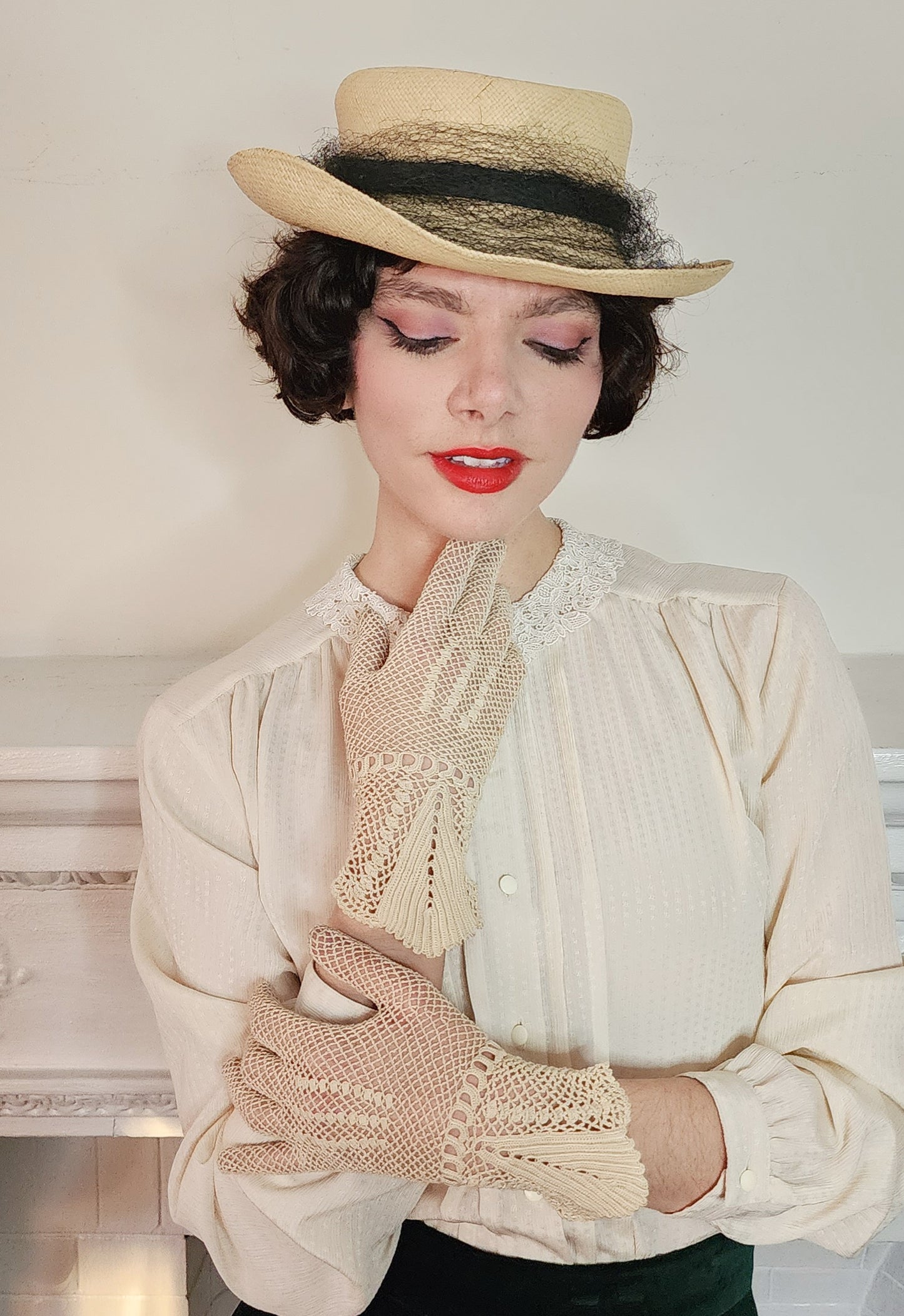 Edwardian Gloves in Cream Crochet, Handknit in Cotton