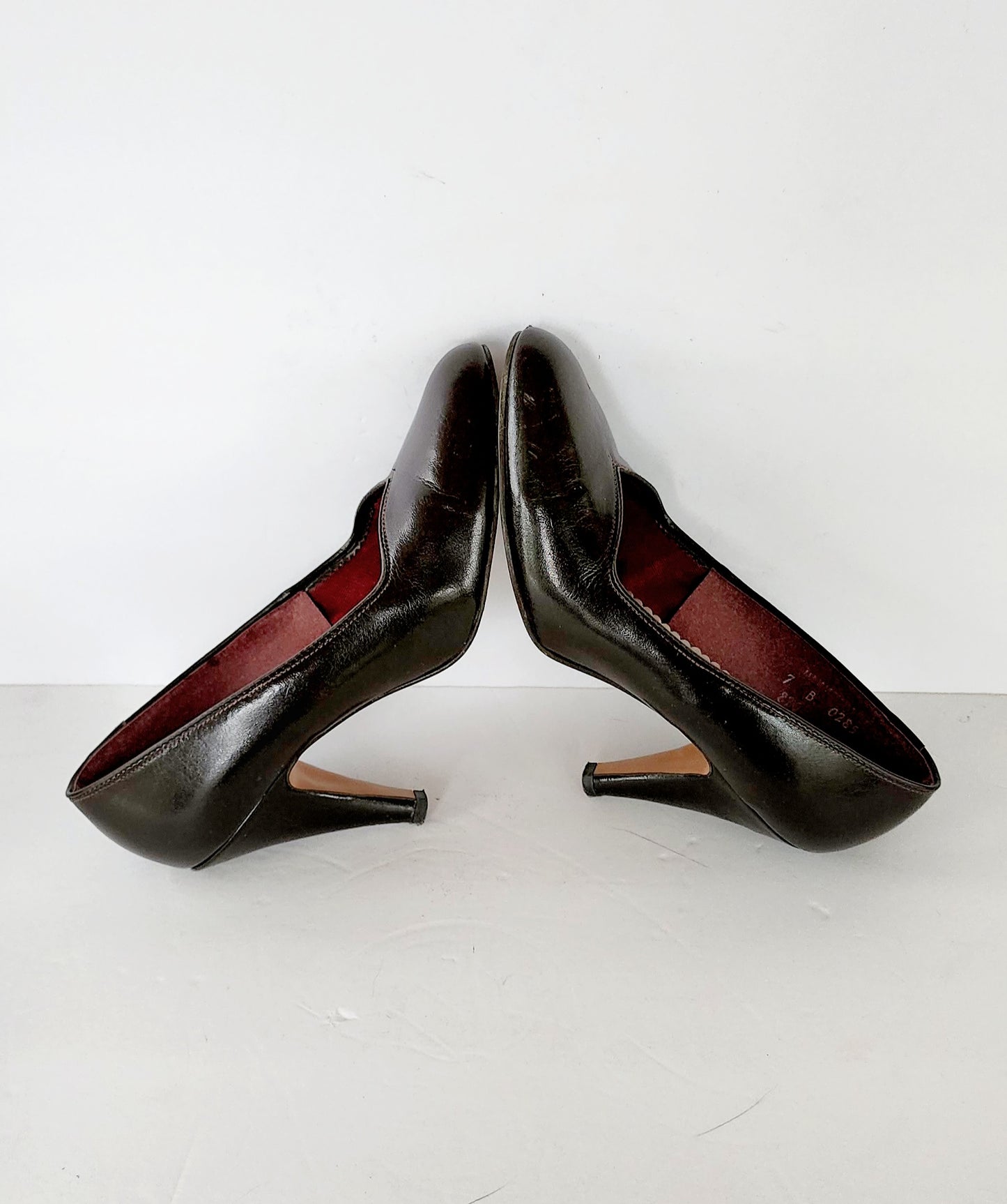 80s Brown Leather Pumps High Heels with Bow Clips by Chandlers Size 7 / Vegan / Original Box