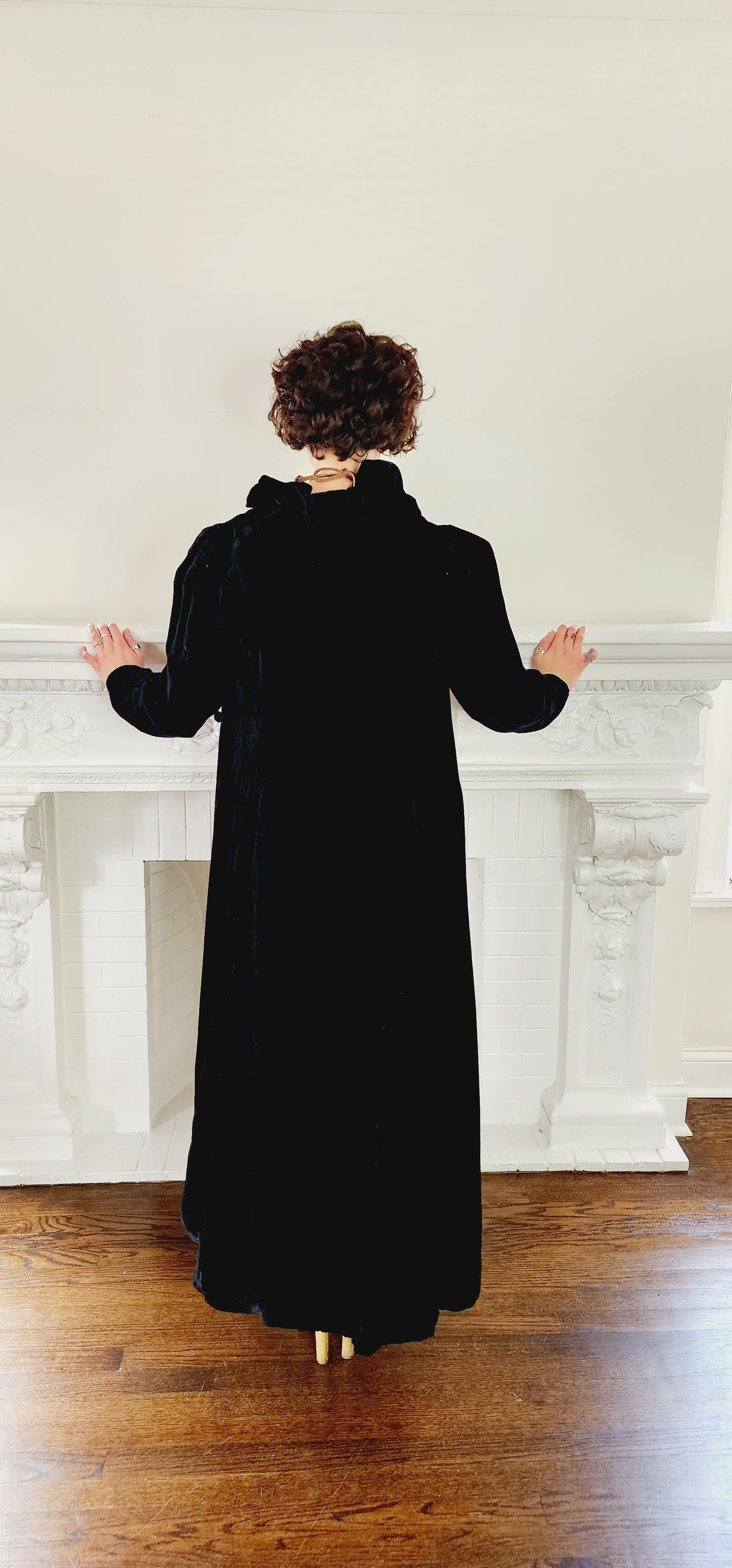 1930s Black Velvet Opera Coat Maxi Length Ruffled Collar / 30s Evening Wm Taylor & Sons M to L / Duteille