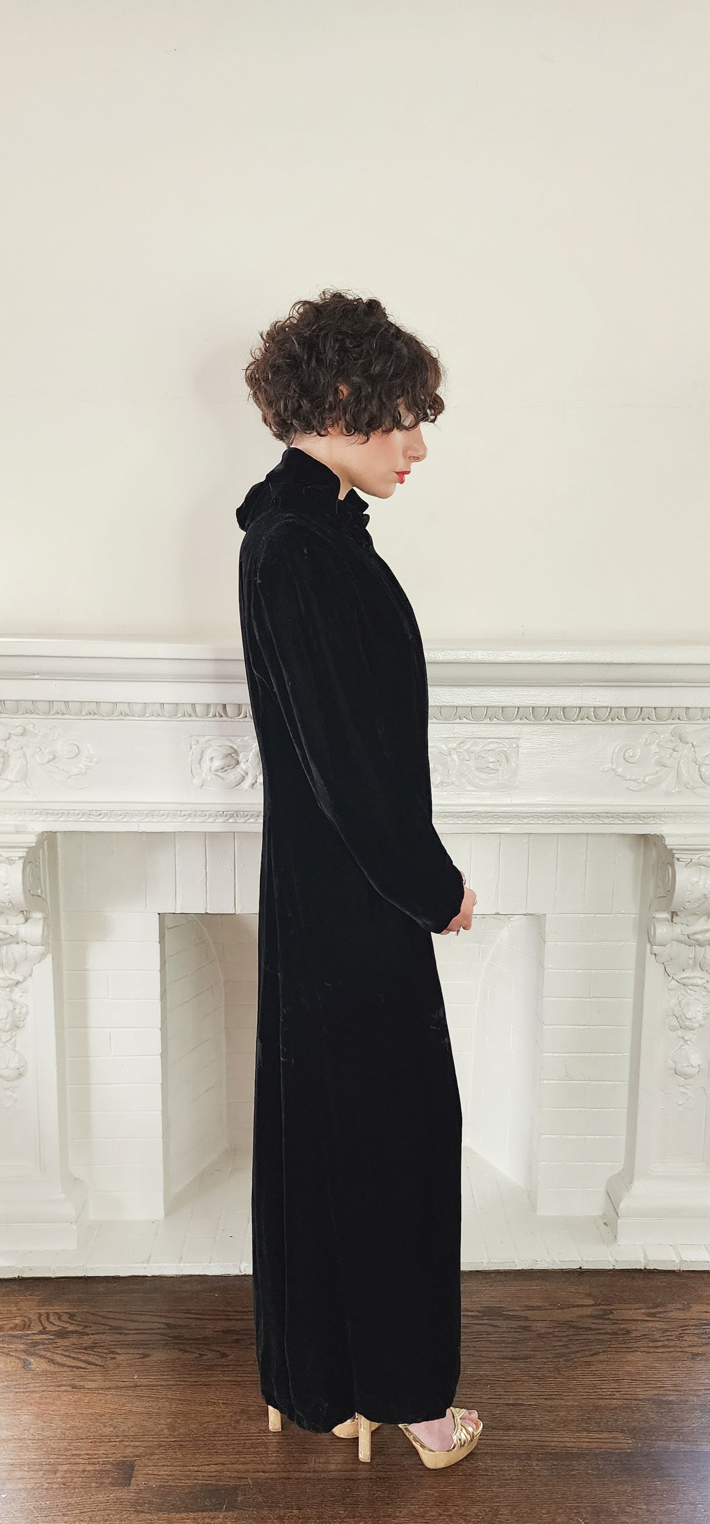 1930s Black Velvet Opera Coat Maxi Length Ruffled Collar / 30s Evening Wm Taylor & Sons M to L / Duteille