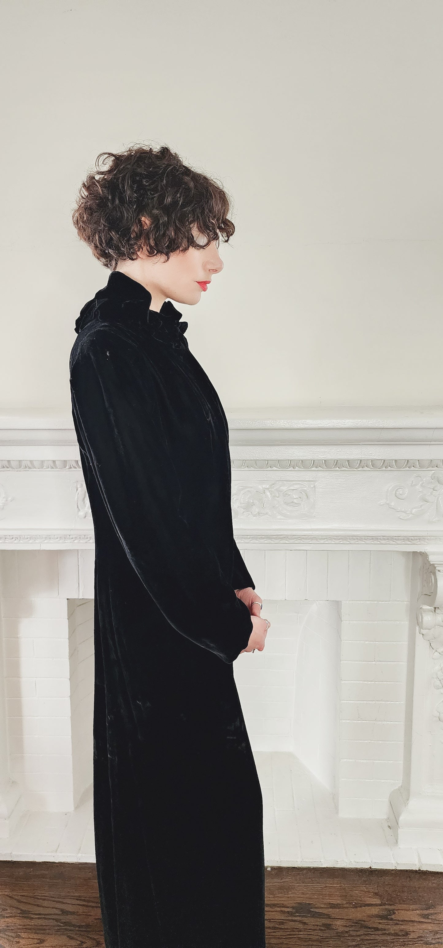 1930s Black Velvet Opera Coat Maxi Length Ruffled Collar / 30s Evening Wm Taylor & Sons M to L / Duteille