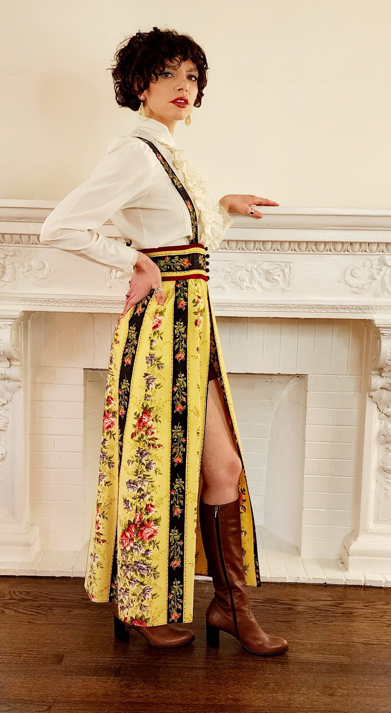 1970s Boho Ensemble of Shirt, Hot Pants-Shorts and Split Front Skirt by New Dimension/S