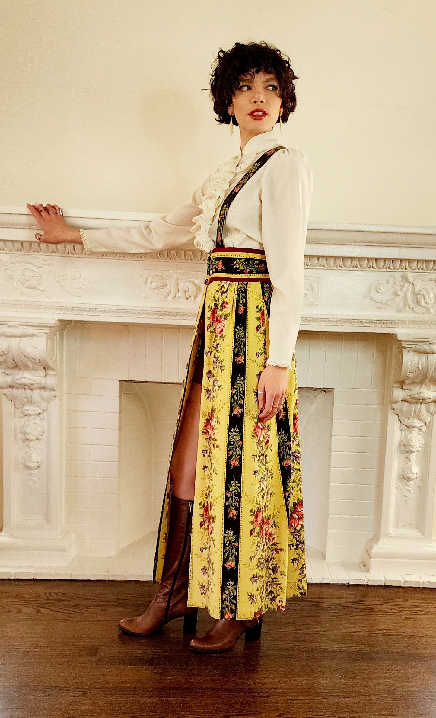 1970s Boho Ensemble of Shirt, Hot Pants-Shorts and Split Front Skirt by New Dimension/S