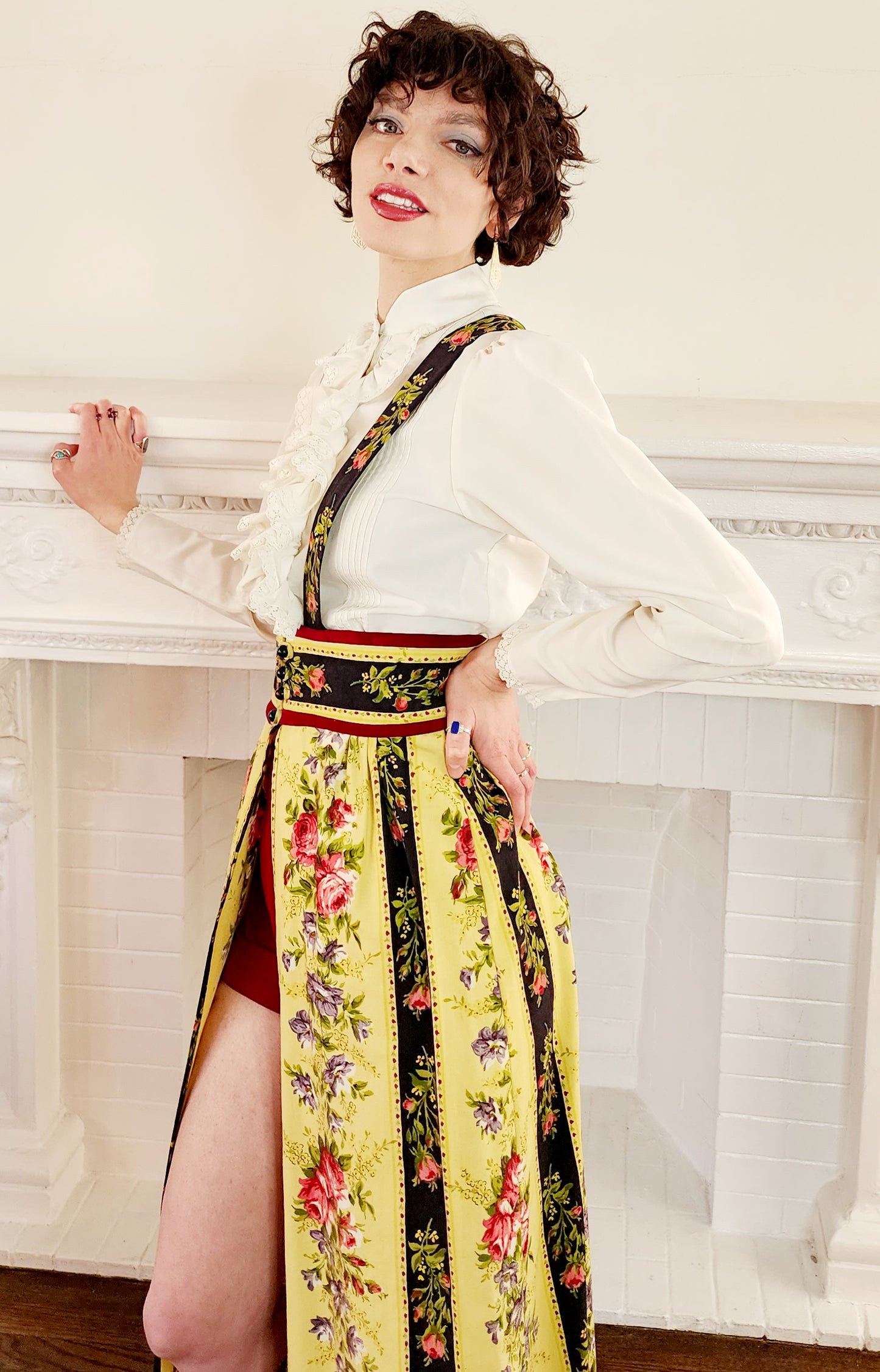1970s Boho Ensemble of Shirt, Hot Pants-Shorts and Split Front Skirt by New Dimension/S