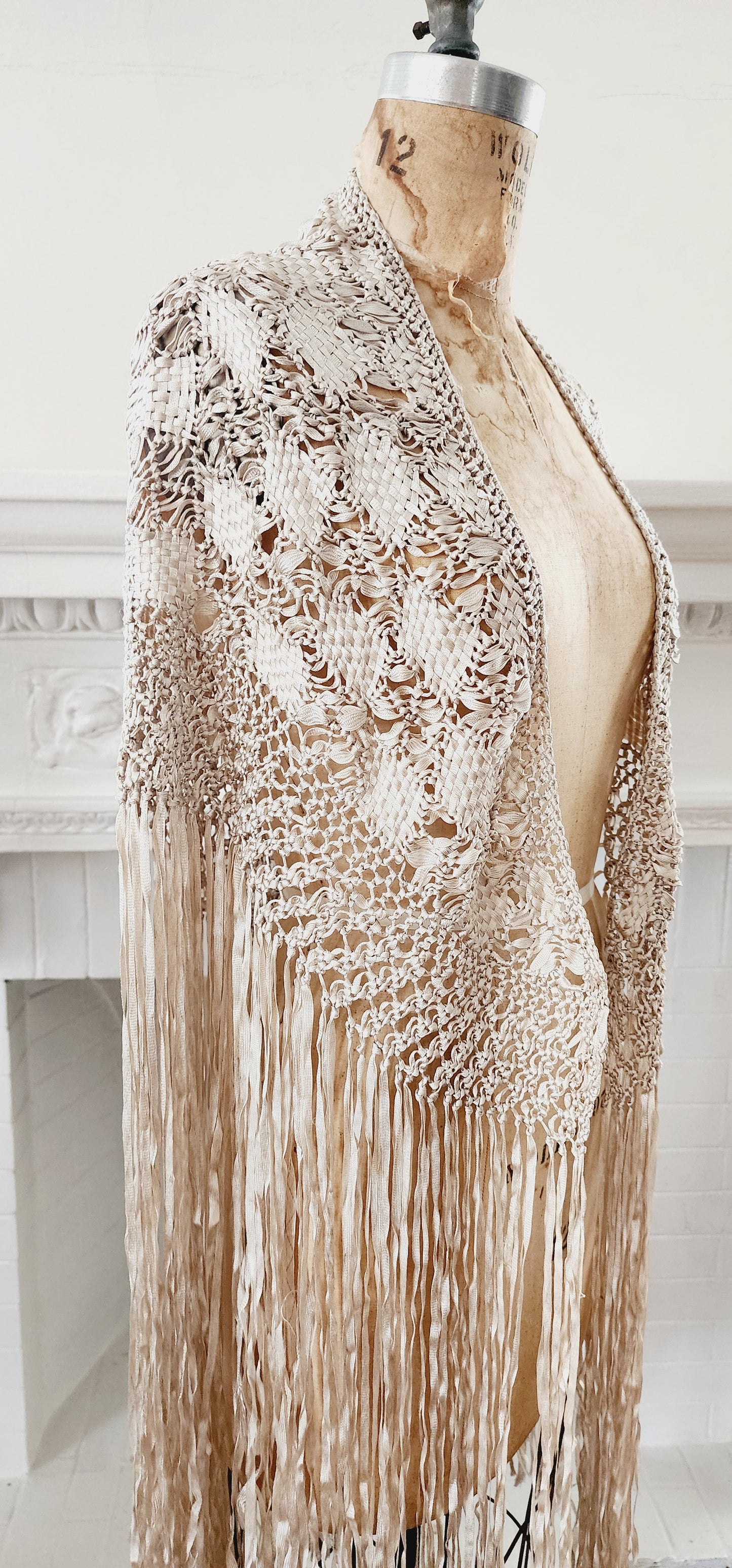 Vintage Cream Shawl or Wrap Silk Knit with Long Fringe and Openwork Lace / Neo-Edwardian