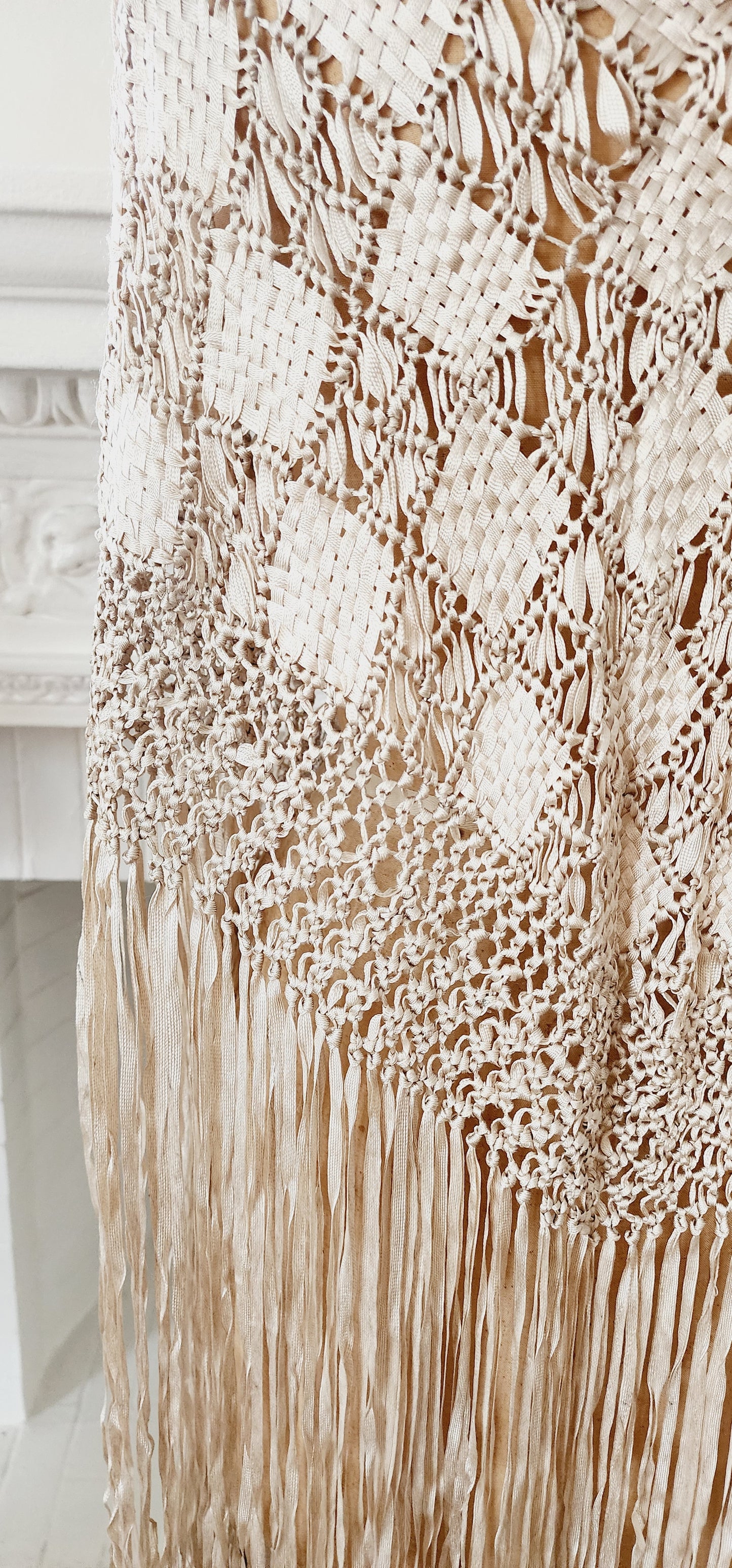 Vintage Cream Shawl or Wrap Silk Knit with Long Fringe and Openwork Lace / Neo-Edwardian