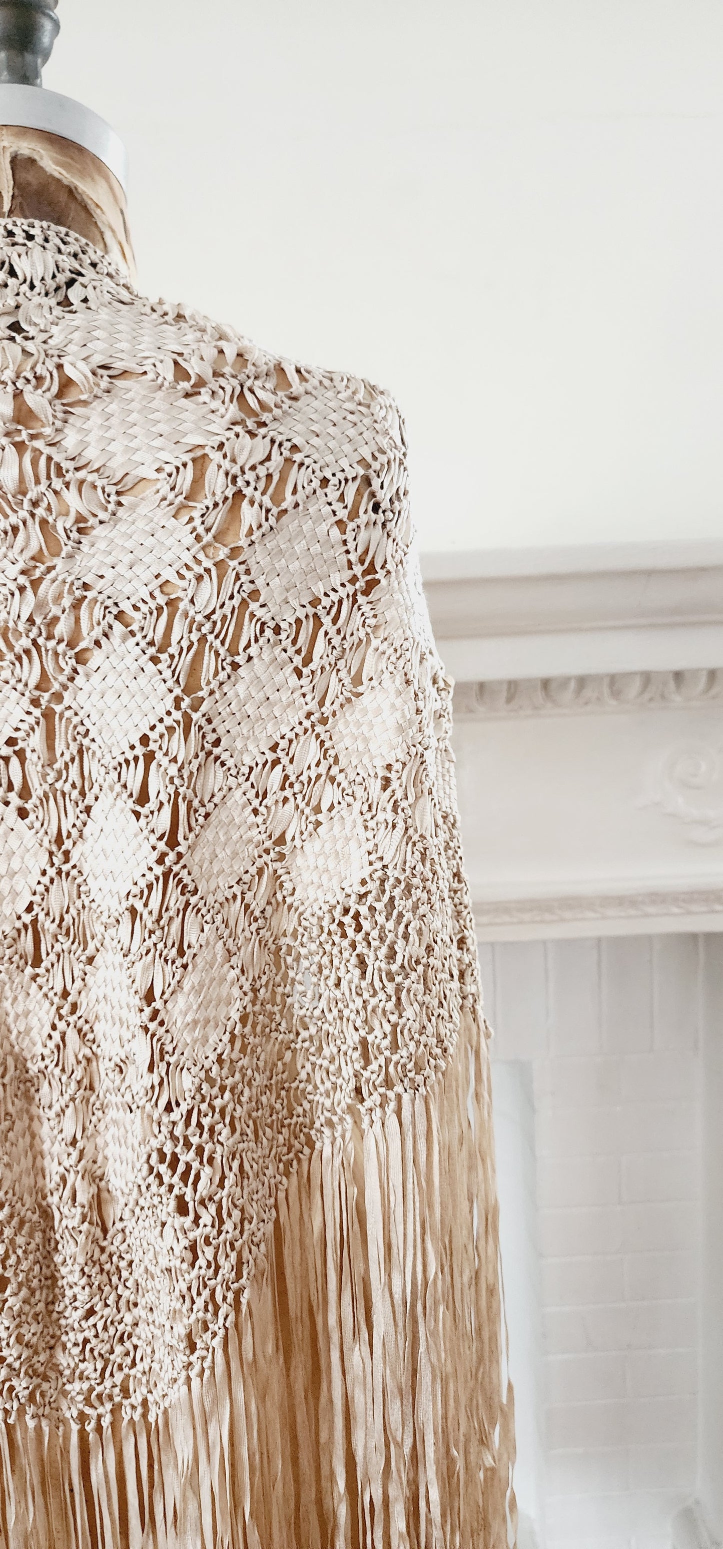 Vintage Cream Shawl or Wrap Silk Knit with Long Fringe and Openwork Lace / Neo-Edwardian