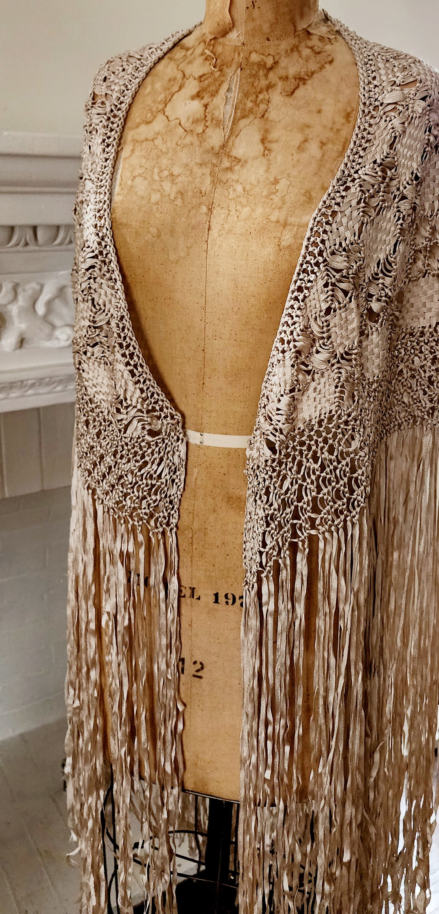 Vintage Cream Shawl or Wrap Silk Knit with Long Fringe and Openwork Lace / Neo-Edwardian