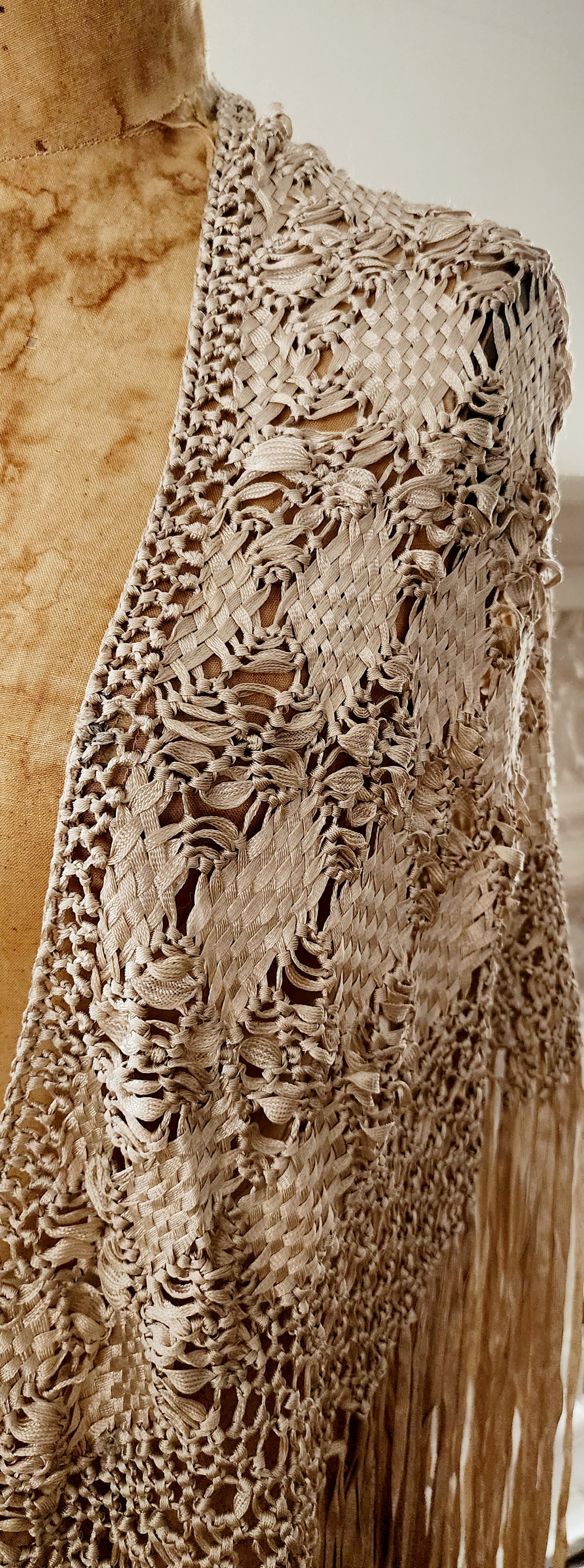 Vintage Cream Shawl or Wrap Silk Knit with Long Fringe and Openwork Lace / Neo-Edwardian