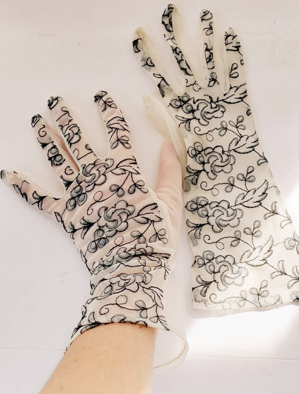 1950s Gloves Sheer Beige Black Floral Embroidery / 50s Ladies Evening Gloves Mid Length Dressy Party Romantic Girly Frilly / Pola
