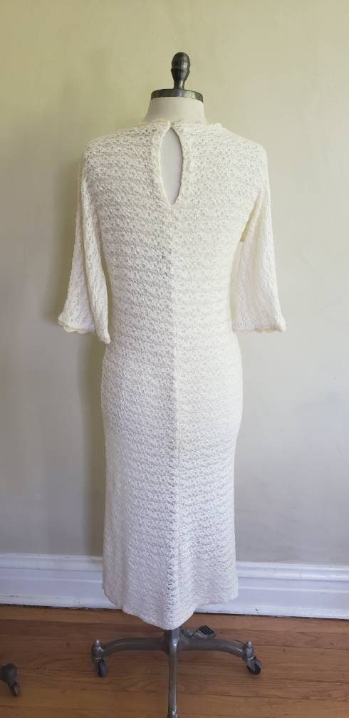 70s 60s Cream Knit Dress Short Sleeves Vera Maxwell Original / 1970s 1960s Shabby Chic Ivory Crochet Dress / M to L