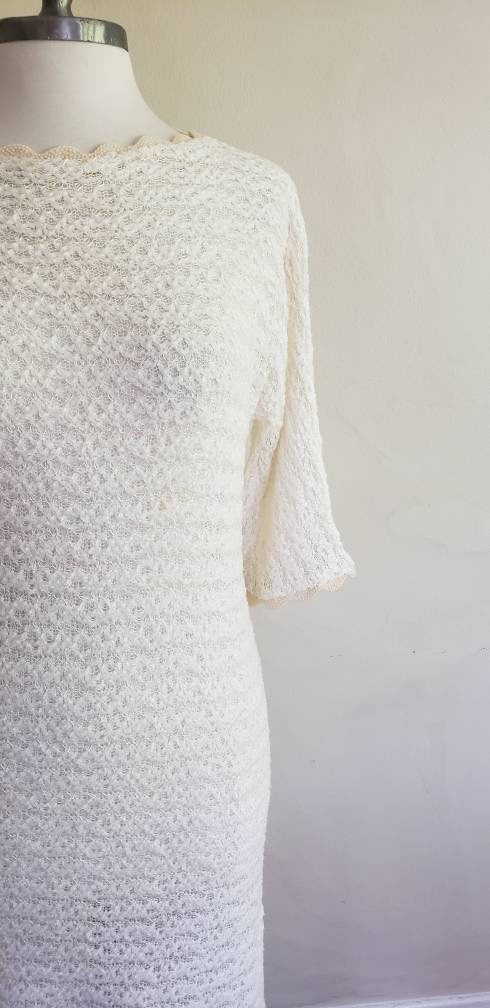 70s 60s Cream Knit Dress Short Sleeves Vera Maxwell Original / 1970s 1960s Shabby Chic Ivory Crochet Dress / M to L