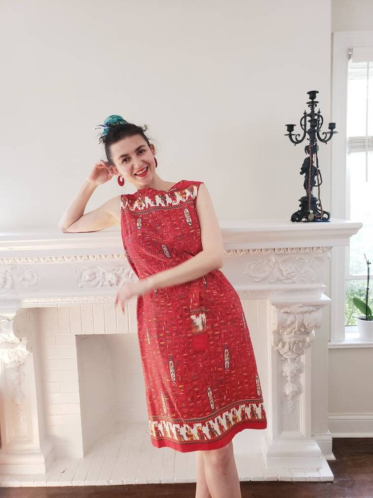 60s Silkprint Summer Dress Ancient Egypt Print Hieroglyphics / Sleeveless Shift Dress Red Multicolored Pattern Sash Tie Belt / L Bastet