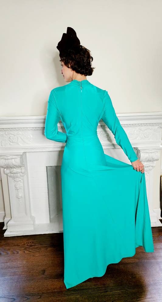 1970s Robert David Morton Matte Jersey Dress Aquamarine Green / 70s Long Sleeved Evening Dress V Neck 30s Style Disco / Medium / Octavia
