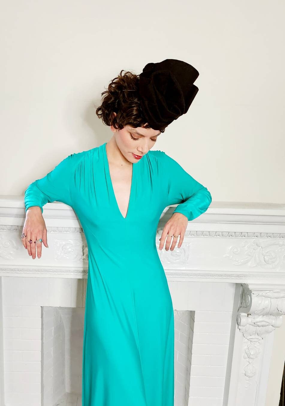 1970s Robert David Morton Matte Jersey Dress Aquamarine Green / 70s Long Sleeved Evening Dress V Neck 30s Style Disco / Medium / Octavia