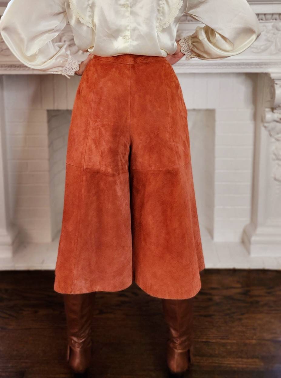 1970s Suede Culottes and Jacket Set Rust Orange Brown Deerskin Trading Post Boho Pants Suit Medium / Delma