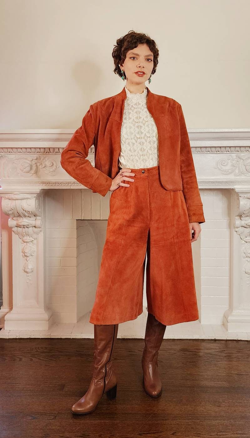 1970s Suede Culottes and Jacket Set Rust Orange Brown Deerskin Trading Post Boho Pants Suit Medium / Delma