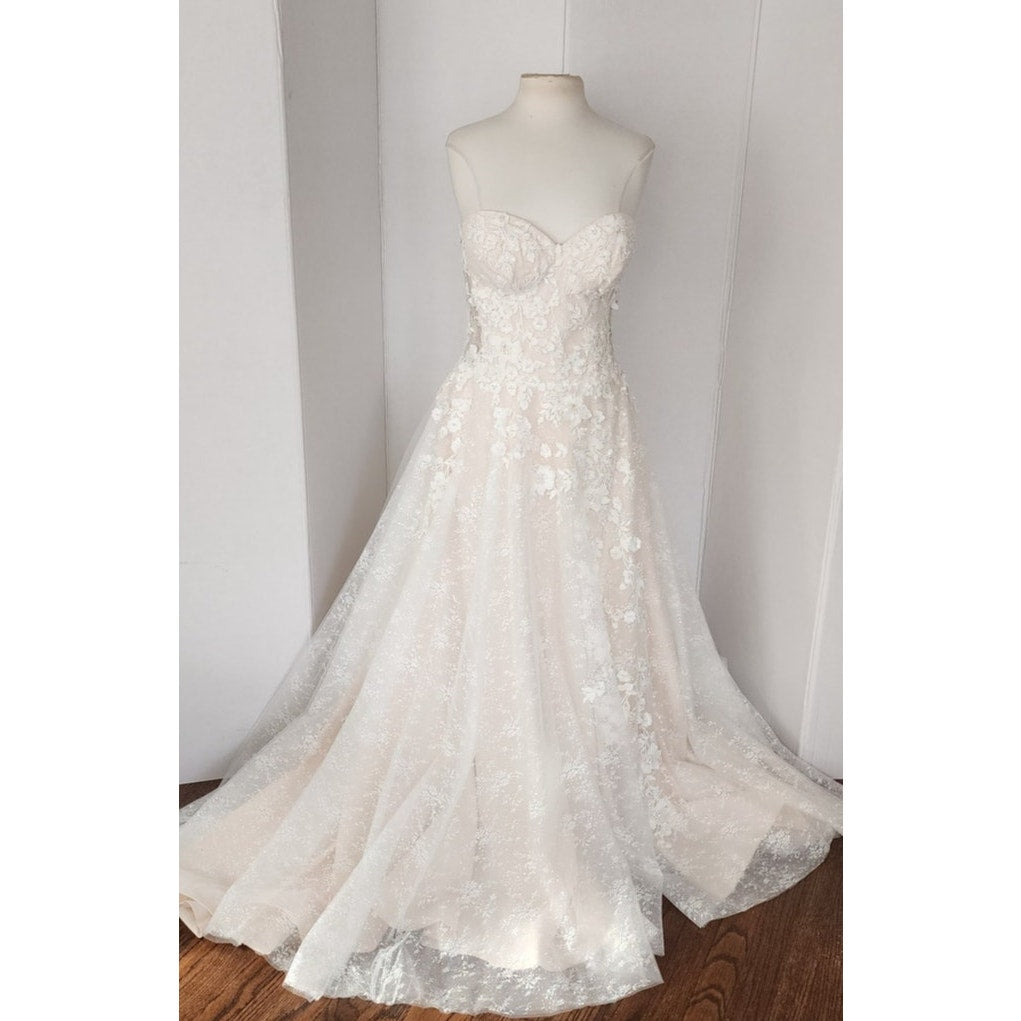 Casablanca Bridal Wedding Dress 2455 Mae Strapless Floral Lace Ivory w/Long Sheer Train Skirt NWT