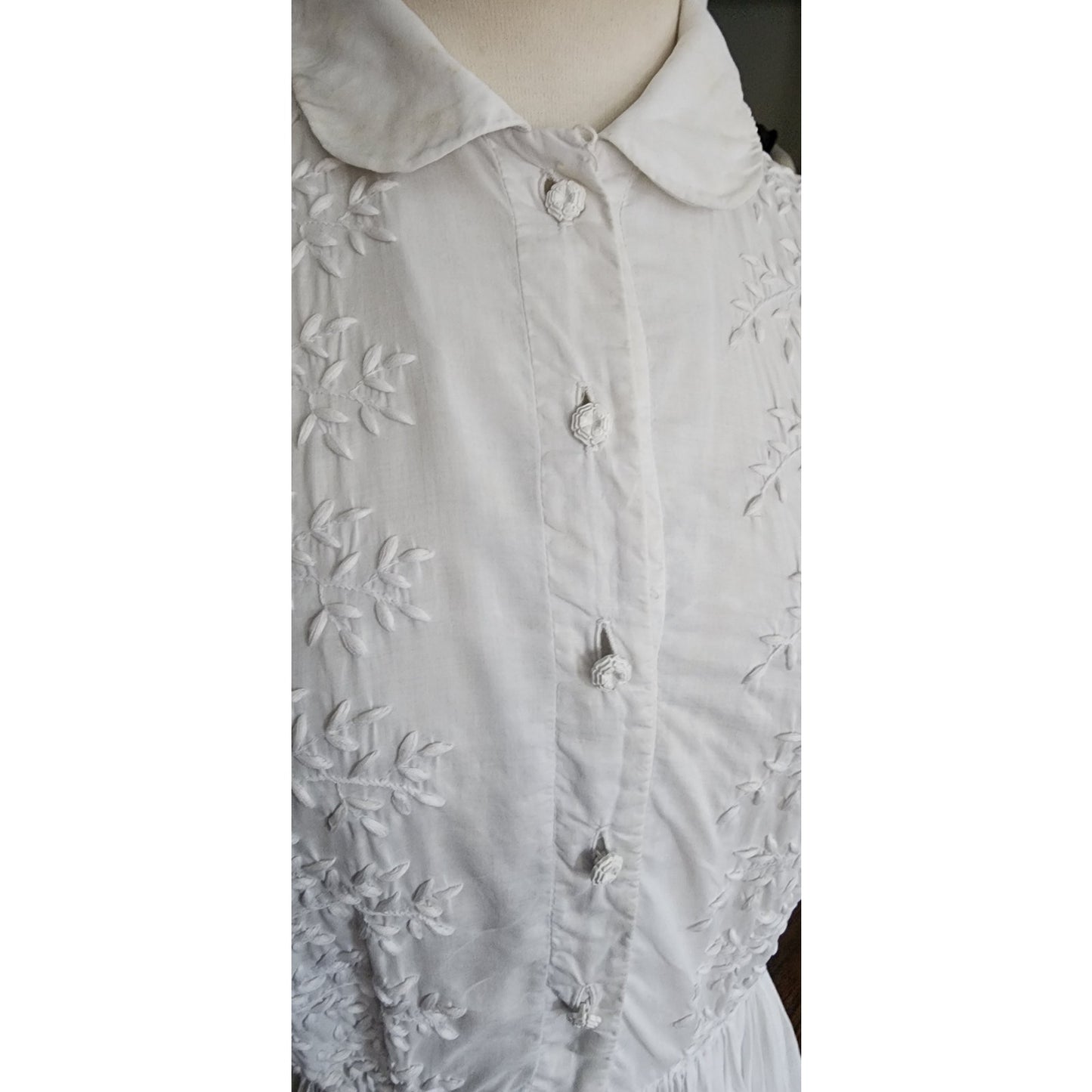 Vintage 50s Shirtdress White Embroidered Cotton Short Sleeve