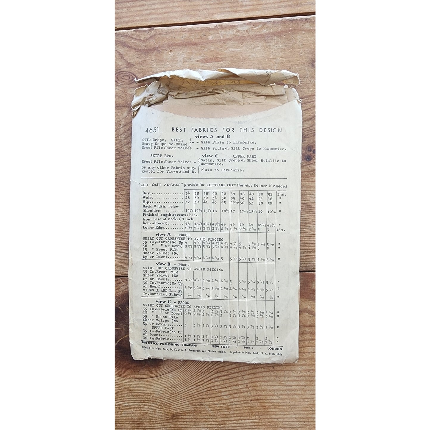 Vintage 30s Dress Sewing Pattern:  Butterick 4651 Bust 38 Frock Detachable Collar