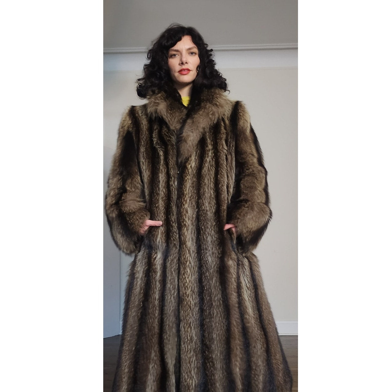 Vintage 1970s Fur Coat Silver Tipped Raccoon Womens Large / Mens Medium