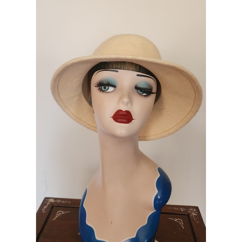 Vintage 1960s Mod Hat Cream Wool Soft Fedora Frank Olive