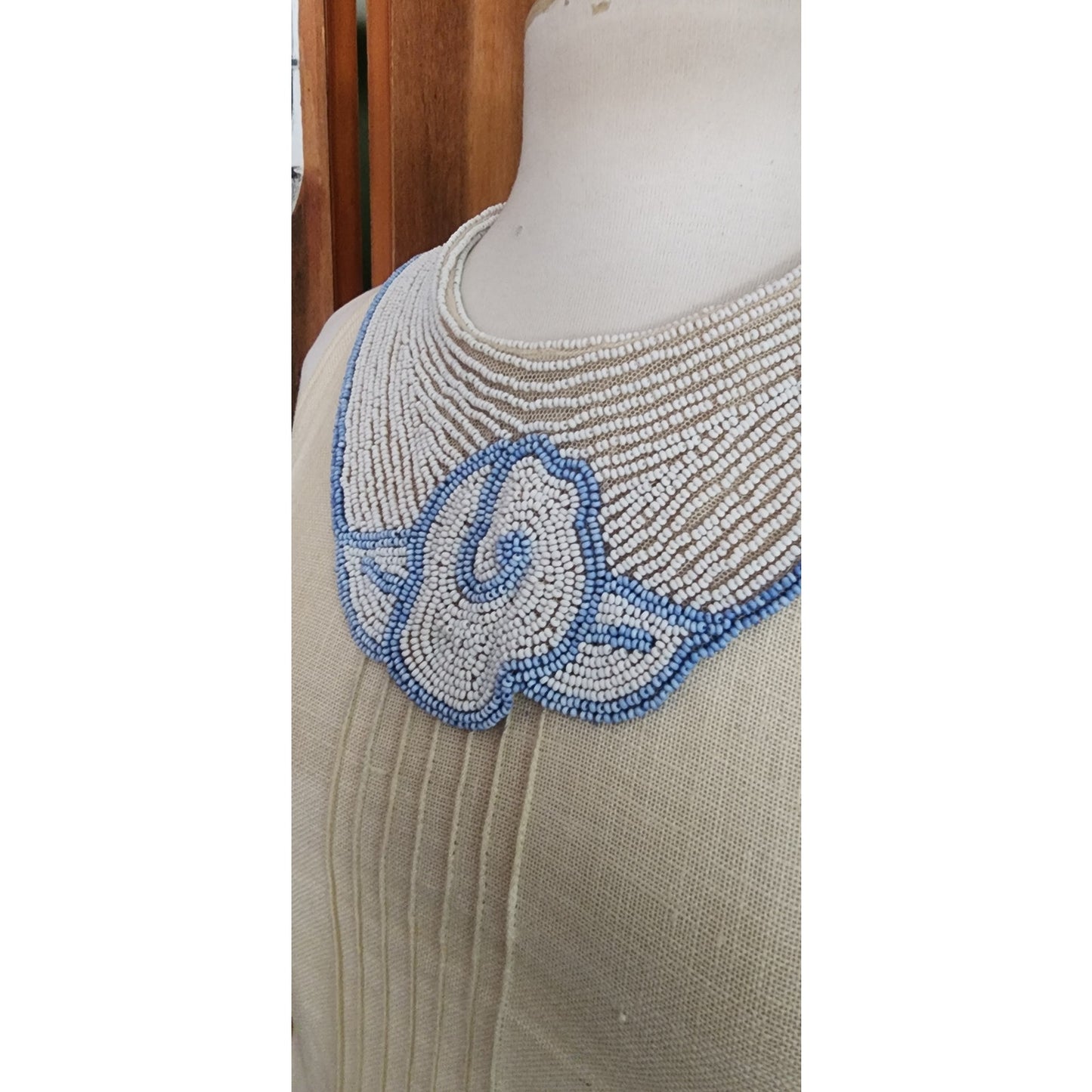 80s Krizia Top Cream Flax Linen Sleeveless Beaded Blue Rose Peter Pan Collar