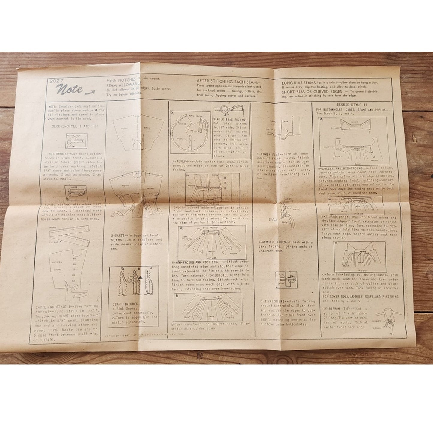 Vintage 40s Sewing Pattern ORIGINAL Womens Blouse w/Peplum Simplicity 2027