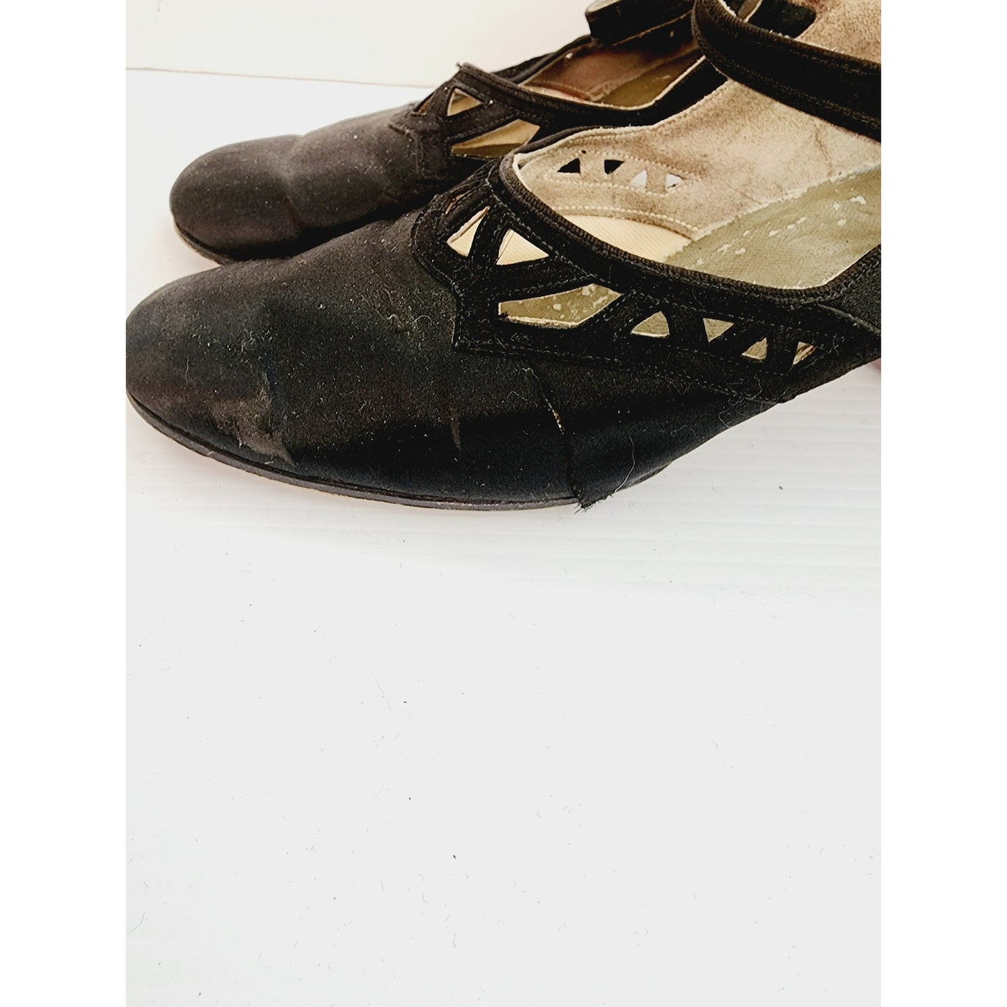Vintage 20s Shoes Black Satin Mary Janes Size 6 AS IS