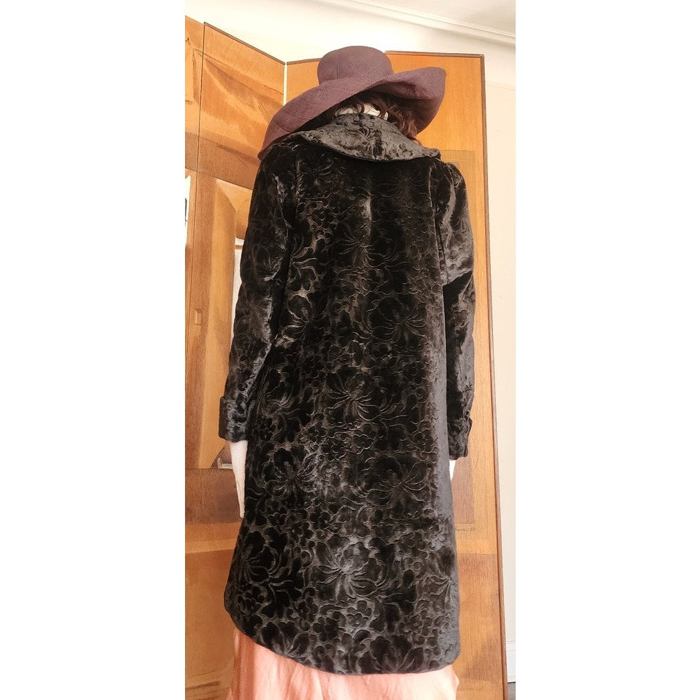 Antique 1910s 20s Edwardian Art Deco Black Textured Silk Velvet Opera Coat Frock Jacket with Silk Chord Knot Closure